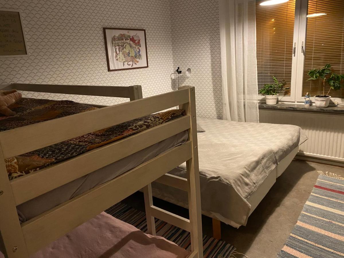 Bed And Books Pa Oesterlens Gaesthaerbaerge Glemminge Kültér fotó