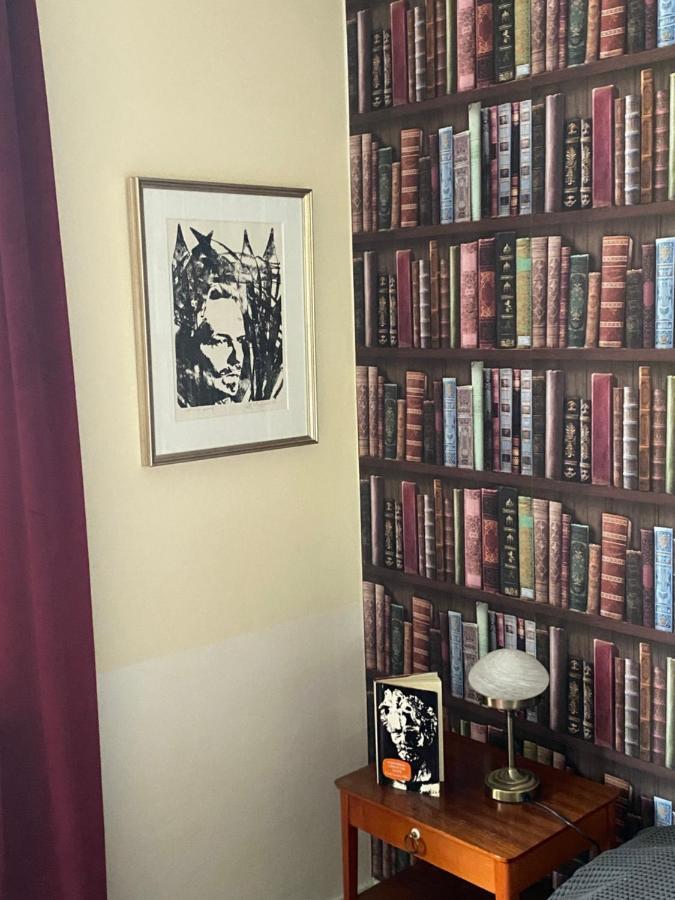 Bed And Books Pa Oesterlens Gaesthaerbaerge Glemminge Kültér fotó